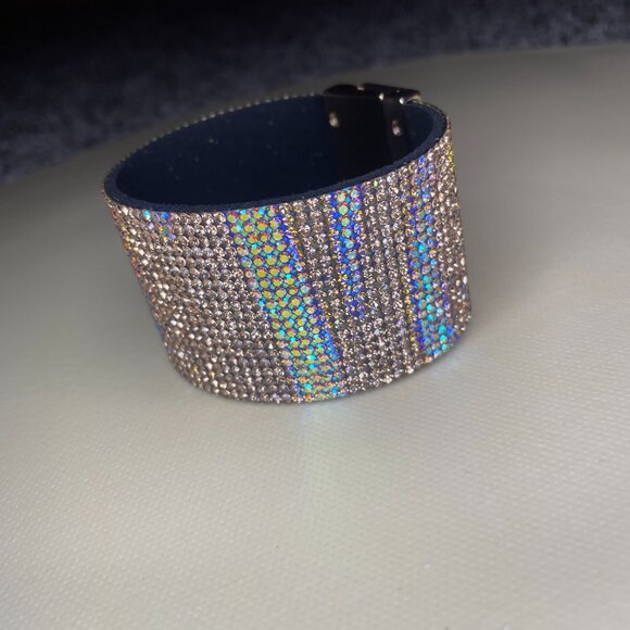 Zebra Print Blue Iridescent Crystal Wide Cuff Bracelet - Picture 5 of 6